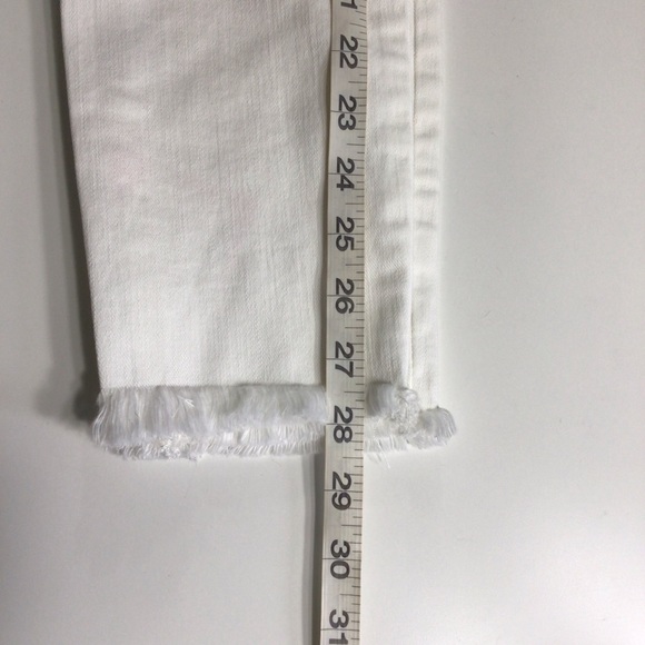 BLANKNYC The Bond Mid-Rise White Skinny Jeans Size 26 Embroidered Frayed Hem - Picture 11 of 11